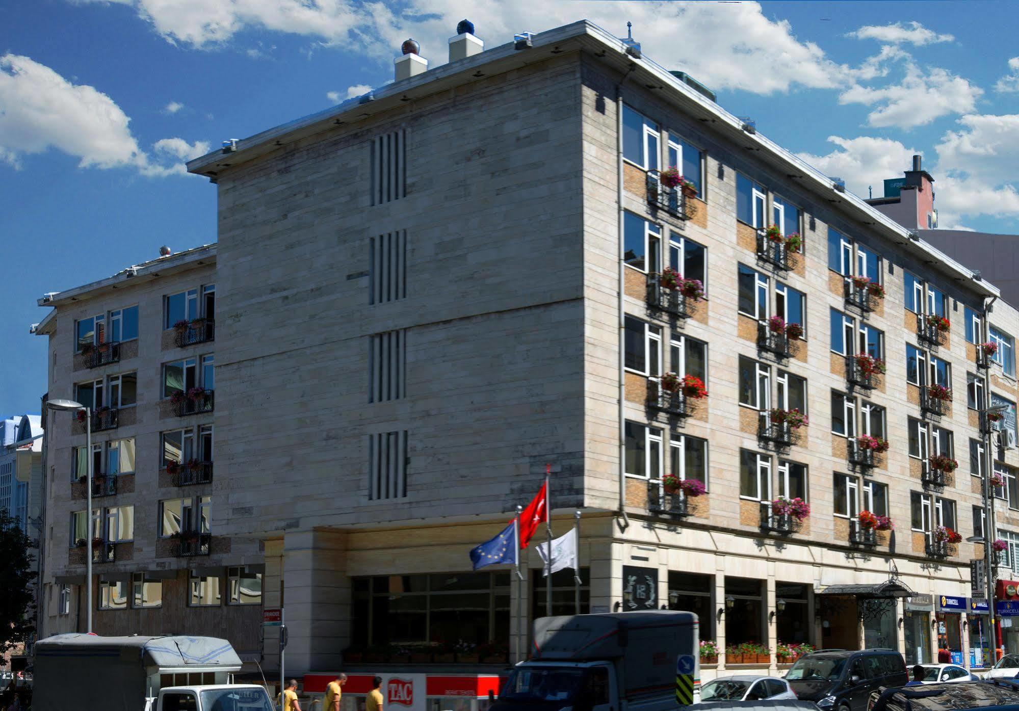 Hôtel Buyuk Keban 3*